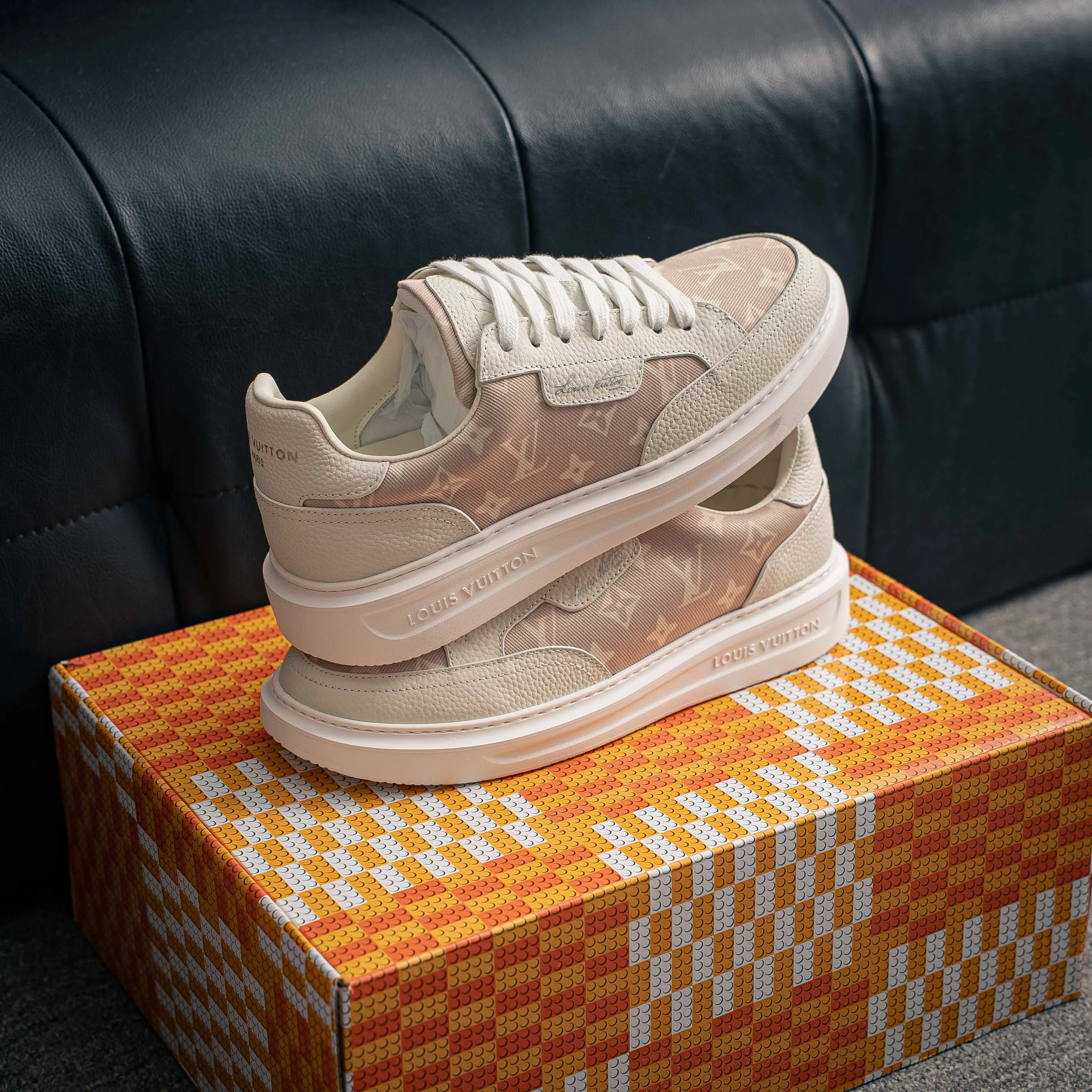 # LOUIS VUITTON Beverly Hills Cowhide Leather Lace-Up Low-Top Skate Shoes Shoes ，